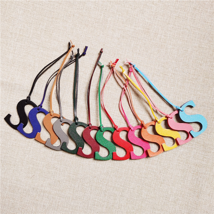 English Letter O P Q R S T Alp - Monogram Keychain Leather ulasan dan harga